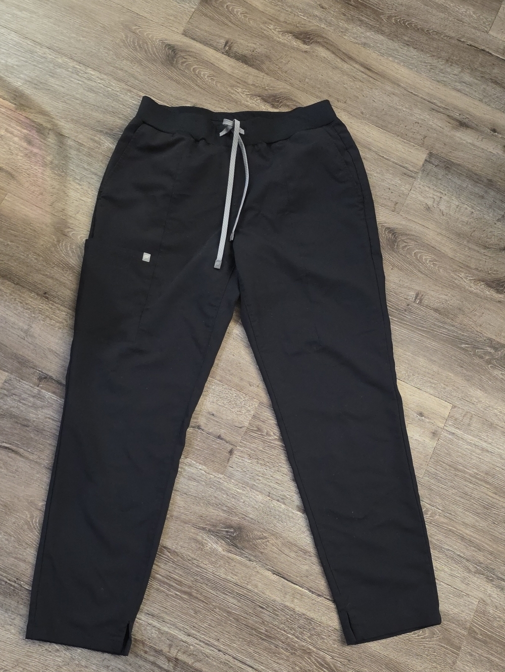 Fabletics Large Scrub Set-Like New - Picture 5 of 11